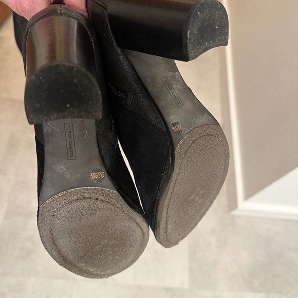 Vince Camuto tall black leather & suede heeled boots size 9 1/2 - Picture 8 of 12